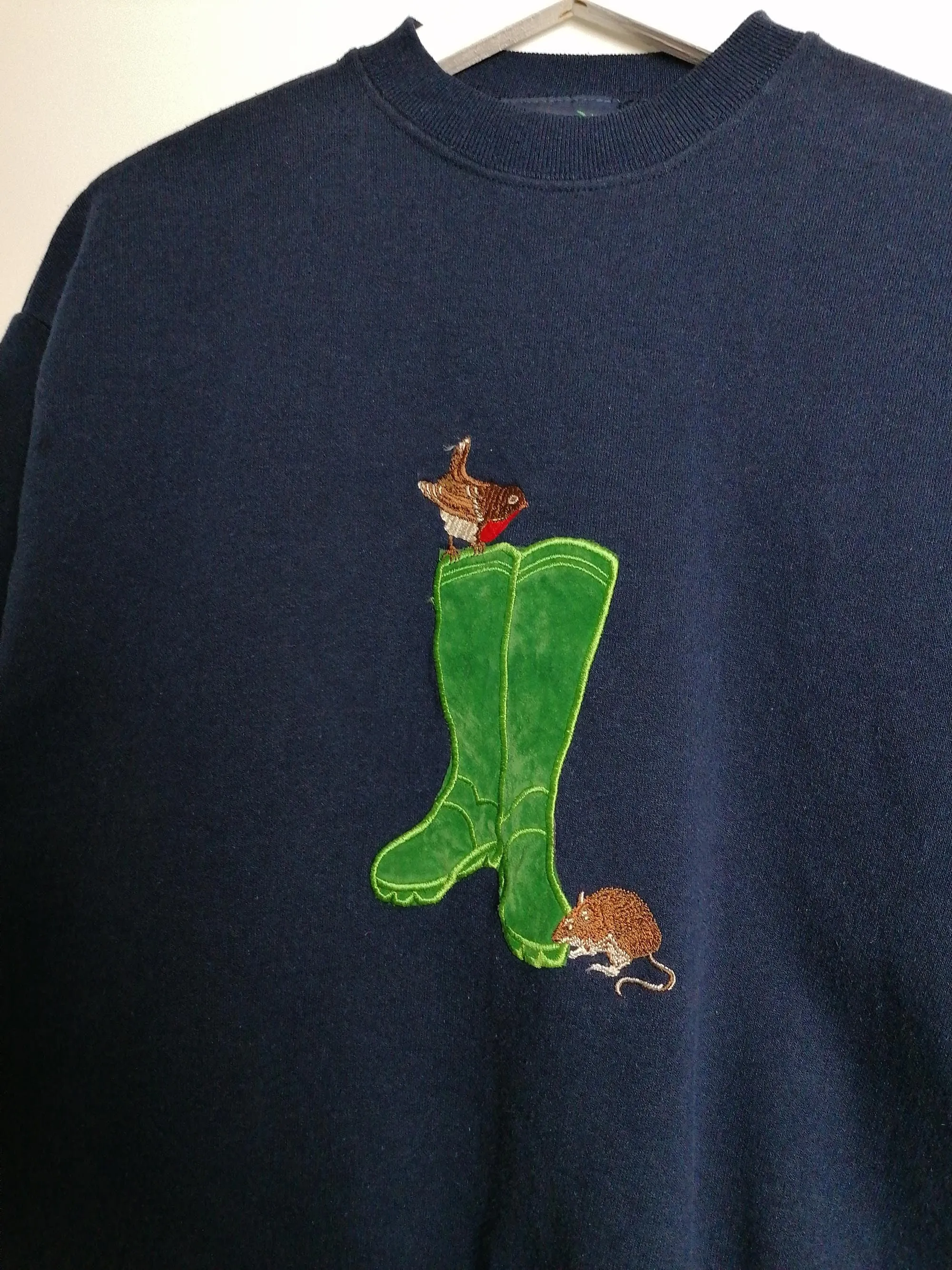 90's RADISH Countrywear Retro Sweatshirt Novelty Patch  - size L youth/ women S