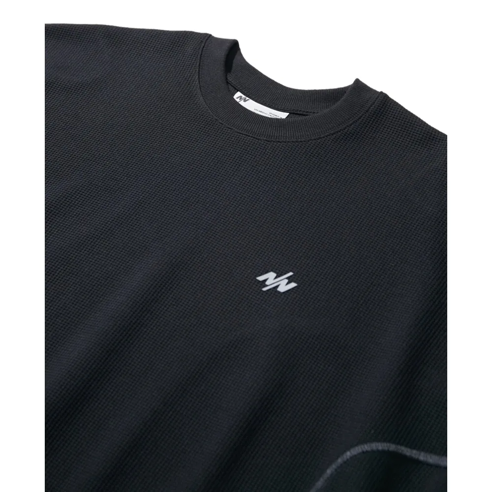 NINE POINT NINE MARS LONG SLEEVES TEE-BLACK